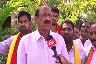 Kamineni Srinivasa Rao Fire on YSRCP Government