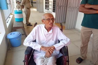 103 વર્ષની વયના વયોવૃદ્ધ મોહનભાઈ પટેલ