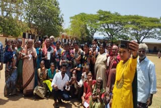 کرناٹک میں ایک ہی خاندان کے 96 افراد نے حق رائے دہی کا استعمال کیا