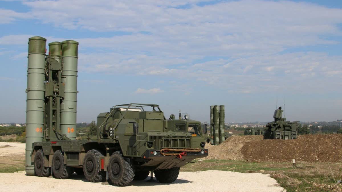 S-400 vs HQ-9: भारत का एयर डिफेंस सिस्टम पाकिस्तान से कितना मजबूत, जानें  दोनों की विशेषताएं