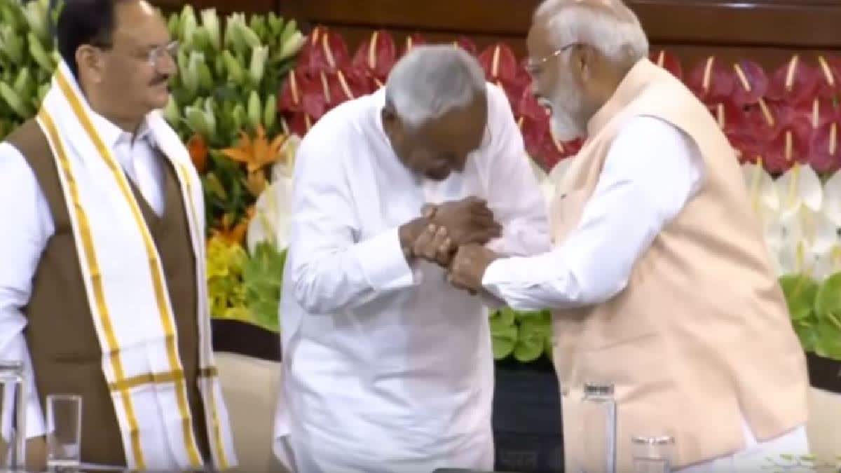 Wanted Your Swearing-In To Be Today: Nitish Tells Modi, Tries To Touch PM's Feet