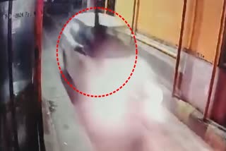 Car Crushed Worker Viral Video