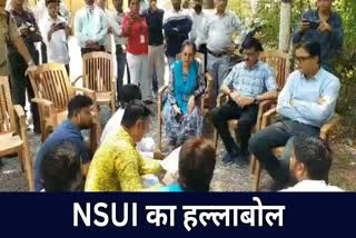 NSUI warned District Education Officer