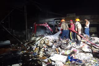 KOZHIKODE FIRE BREAKS  GODOWN FIRE BREAKS UPDATES  LATEST NEWS MALAYALAM  തീപിടുത്തം