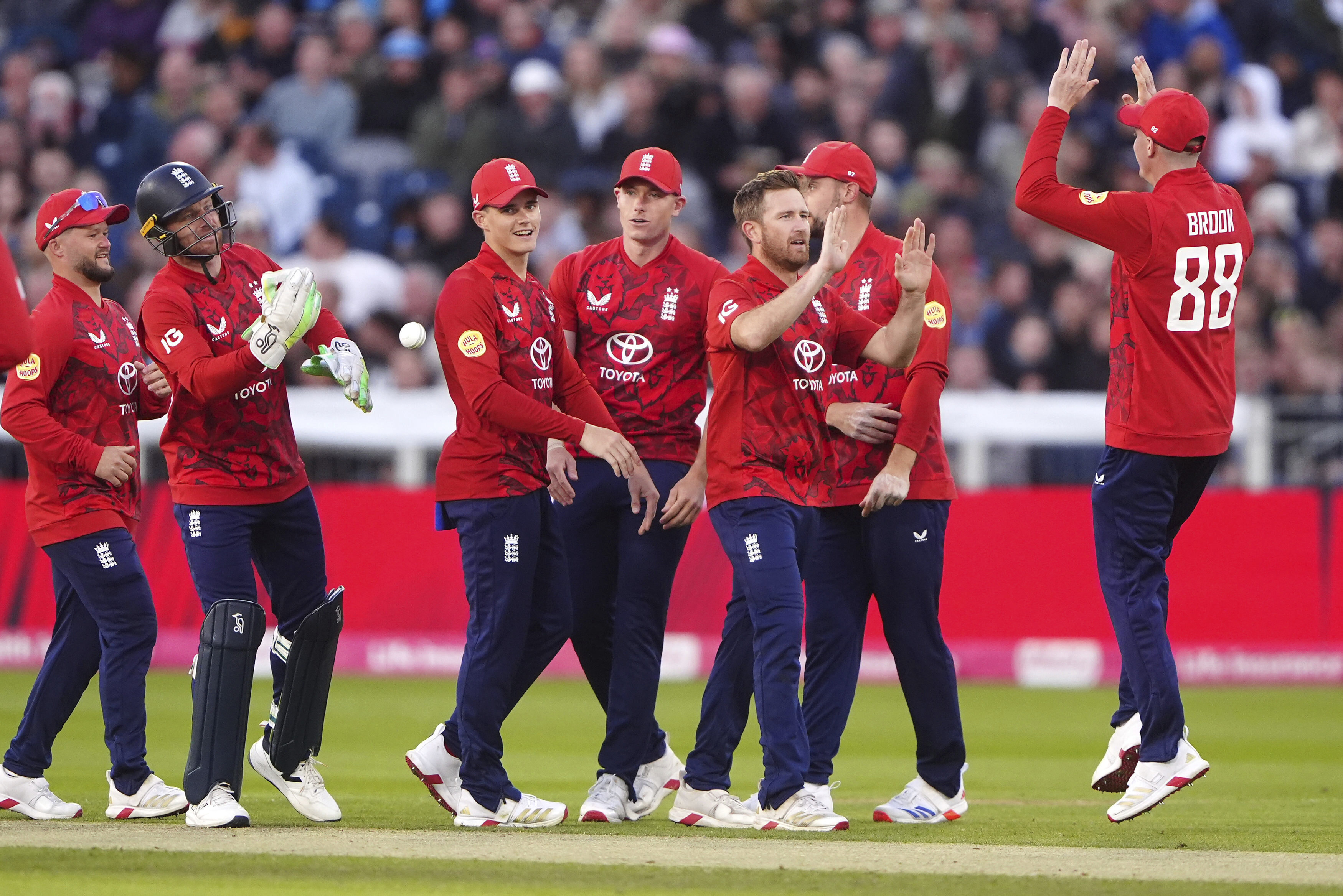 ENG Beat WI