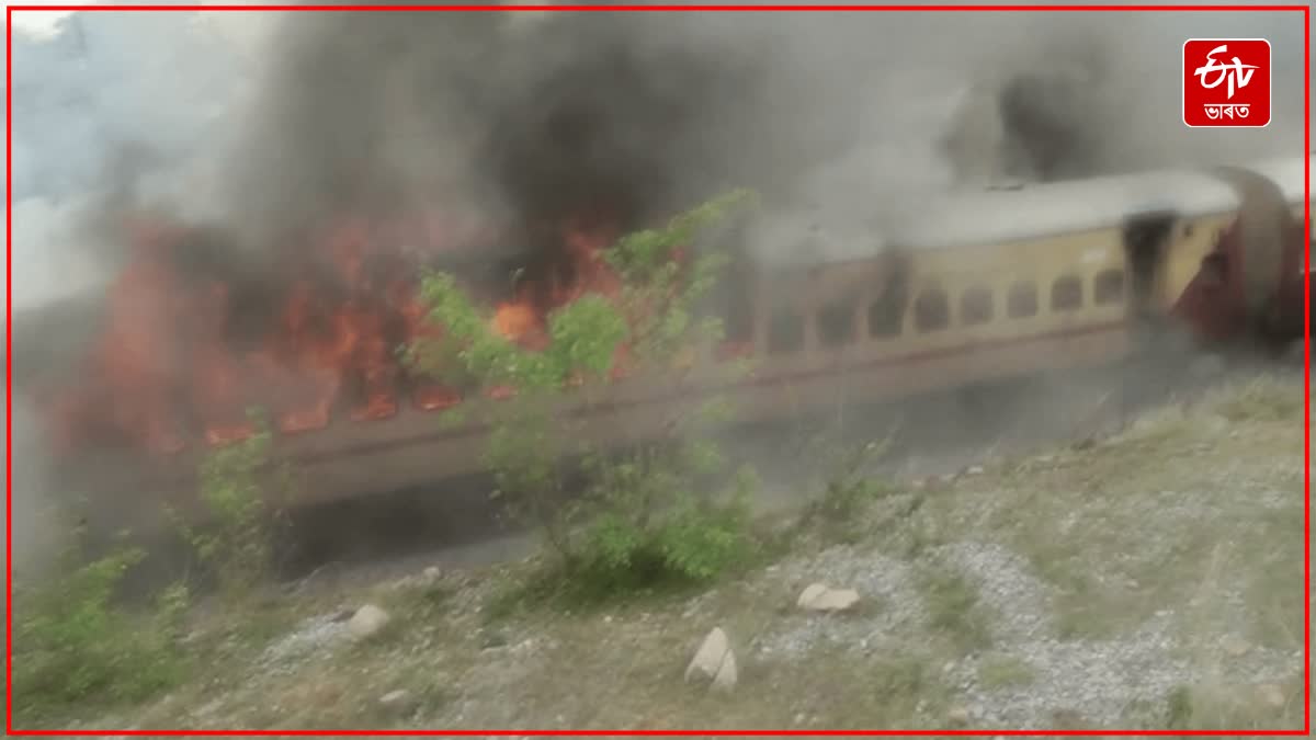 Fire in Falaknuma Express