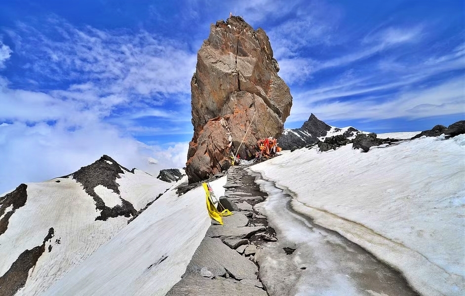 Shrikhand Mahadev.