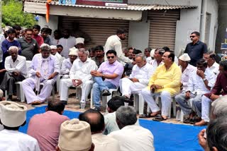 Porbandar News : ગુજરાત કોંગ્રેસના નેતાઓએ ઘેડ વિસ્તારની મુલાકાત લીધી, પાક નુકસાનીનો અંદાજો મેળવ્યો
