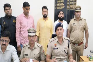 Two prize crooks arrested in Faridabad