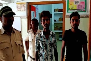 समस्तीपुर में मोबाइल छीनतई करते दो गिरफ्तार