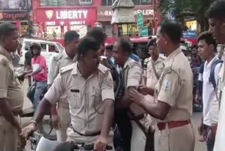 dhanbad traffic police video