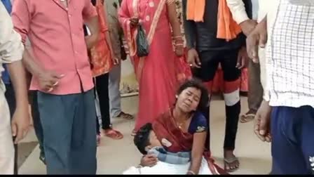 Cop allegedly slaps bereaved woman after her minor son's death by snake bite in Shahdol