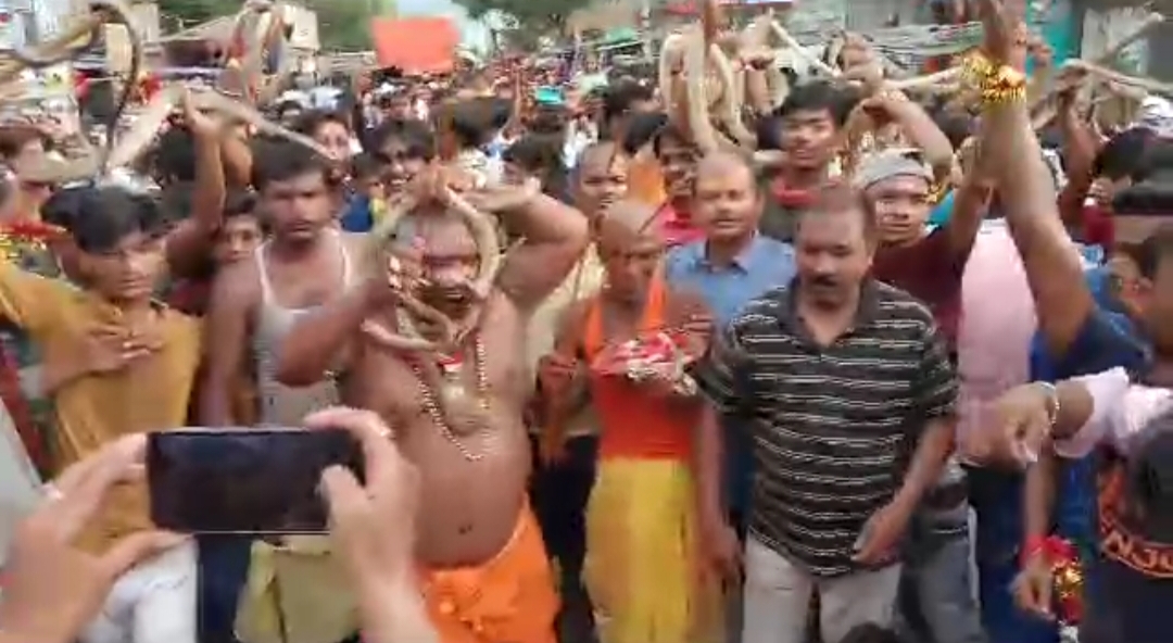 सिंघिया बाजार स्थित मां भगवती के मंदिर में होती है भव्य पूजा