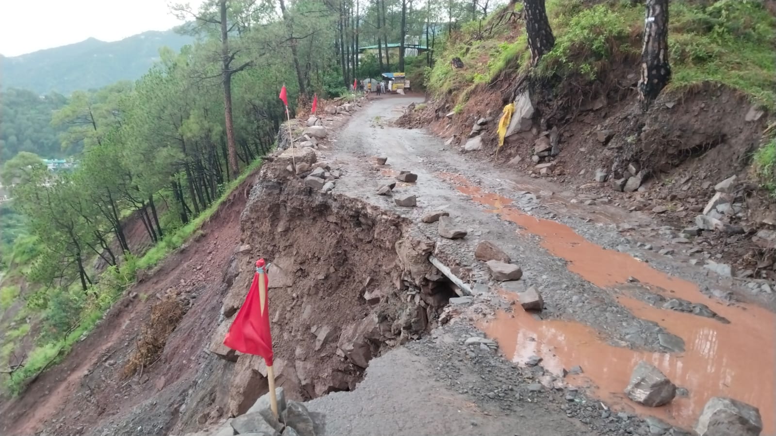 Road Collapse In Solan