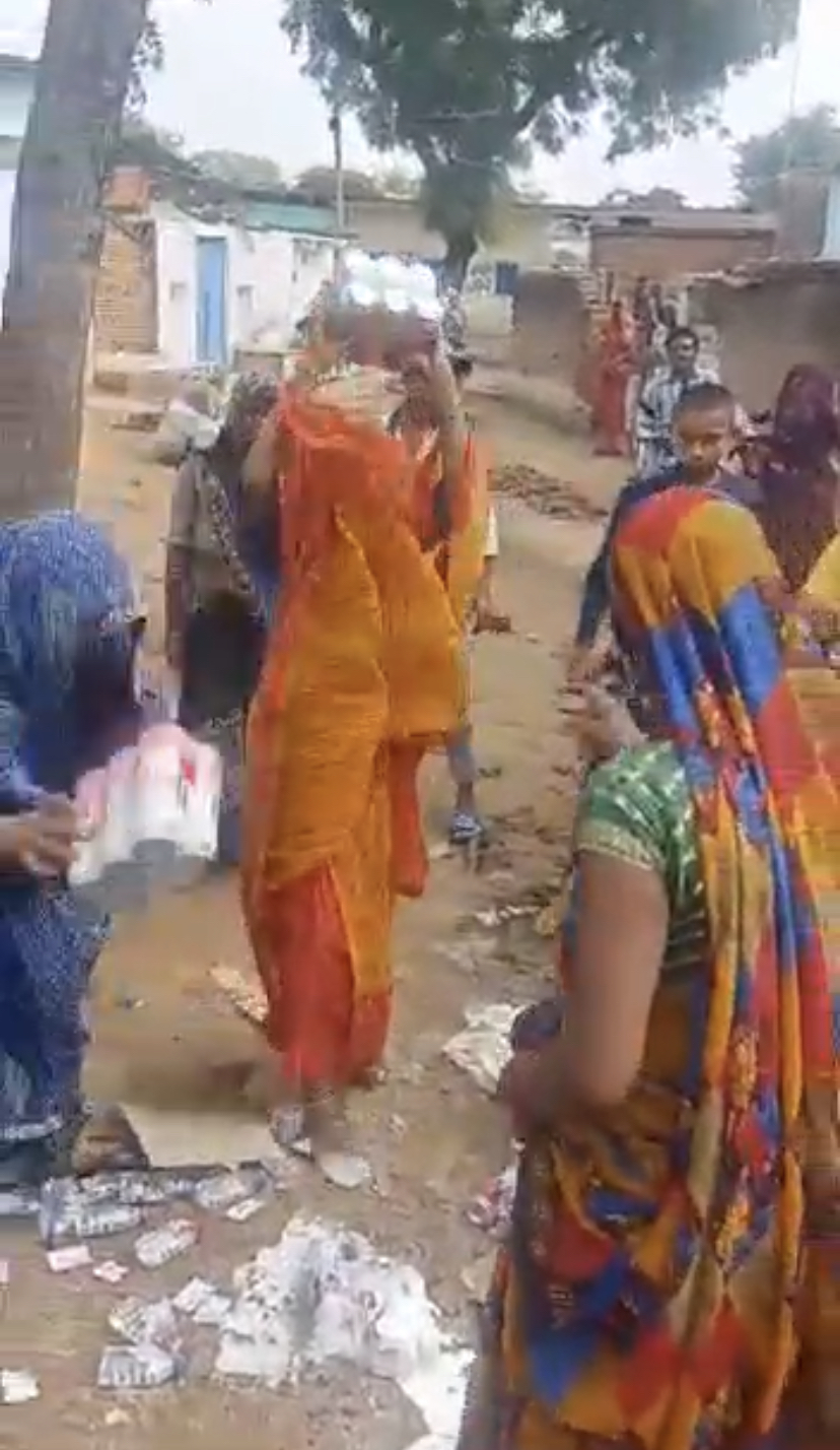 Tikamgarh women action illegal liquor