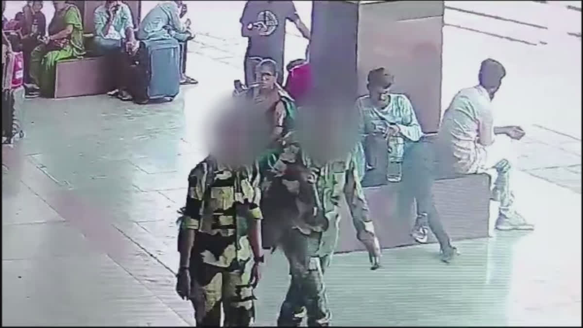 CCTV Footage Shows Two Constables Missing From Gwalior BSF Academy Found in Bengal; Probe On