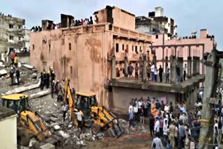 Building collapse in Gujarat