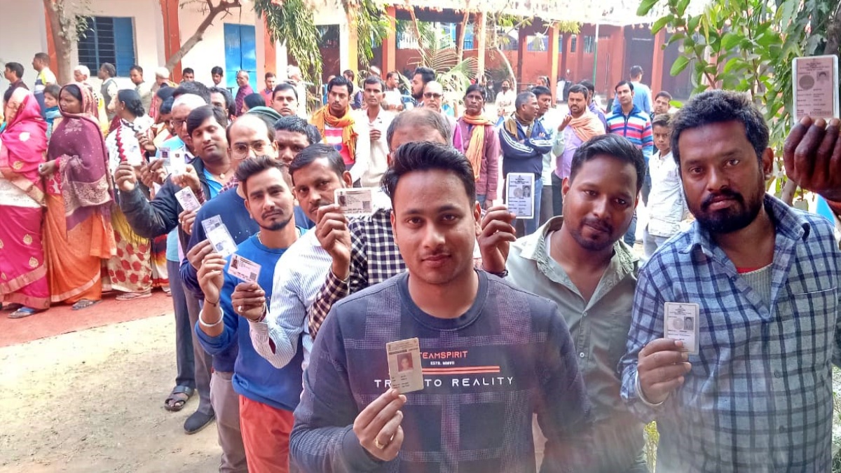 वोटर कार्ड पर बवाल