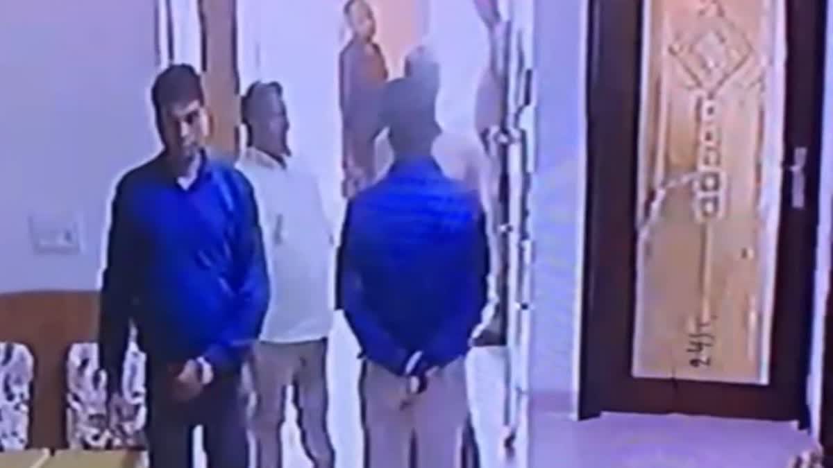 CCTV footage of fake income tax raid