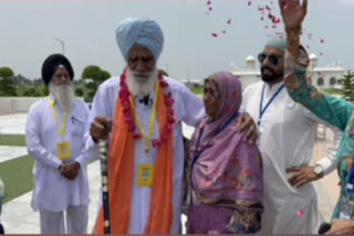 Another emotional reunion took place between the two siblings at the landmark Kartarpur corridor in Pakistan recently. it was possible through social media which helped in bringing together the estranged man and his sister after the 75 years of Partition.  The 68-year-old Sakina hailing from Sheikhpura in Pakistan met her 80-year-old brother Gurmail Singh at Kartapur corridor.