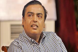 Bihar Jio Subscriber Files Complaint Against Mukesh Ambani At Consumer Commission