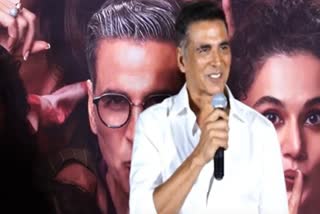 Akshay Kumar serves langar outside Mumbai home fans say man with golden heart WATCH