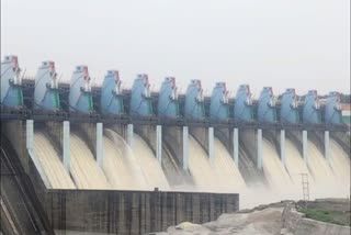 KHANDWA DAM 12 GATE OPEN