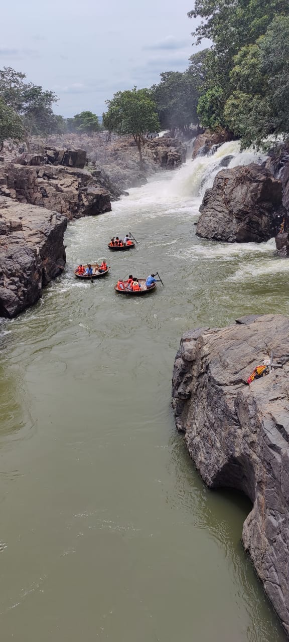 TOURISTS  HEAVY RAIN  CHAMARAJANAGARA