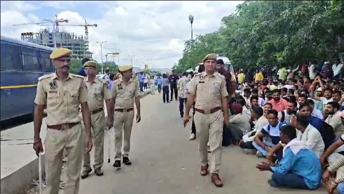 Police deployed to forceful eviction of protesters