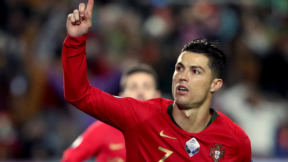 ballon d or 2023 Short List  ballon d or 2023  Cristiano Ronaldo  Cristiano Ronaldo Snubbed In Ballon d Or 2023  ക്രിസ്റ്റ്യാനോ റൊണാള്‍ഡോ  ബാലണ്‍ ദ്യോര്‍  ക്രിസ്റ്റ്യാനോ റൊണാള്‍ഡോ ബാലണ്‍ ദ്യോര്‍  ബാലണ്‍ ദ്യോര്‍ 2023  ബാലണ്‍ ദ്യോര്‍ ചുരുക്കപ്പട്ടിക  ലയണല്‍ മെസി  കിലിയന്‍ എംബാപ്പെ  എര്‍ലിങ് ഹാലന്‍ഡ്