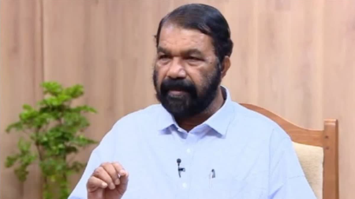 V Sivankutty on Mid Day Meal  Mid Day Meal  V Sivankutty  Education Minister V Sivankutty  Mid Day Meal Scheme  Education Minister  പ്രതിസന്ധിക്ക് കാരണം കേന്ദ്രസർക്കാര്‍  കേന്ദ്ര സർക്കാര്‍  പ്രശ്‌നം പരിഹരിക്കാൻ വേണ്ട നടപടിയെടുക്കും  വി ശിവന്‍കുട്ടി  ശിവന്‍കുട്ടി  മന്ത്രി  പദ്ധതി  ഉച്ചഭക്ഷണ ഫണ്ട് വിതരണം  പൊതു വിദ്യാഭ്യാസ വകുപ്പ്