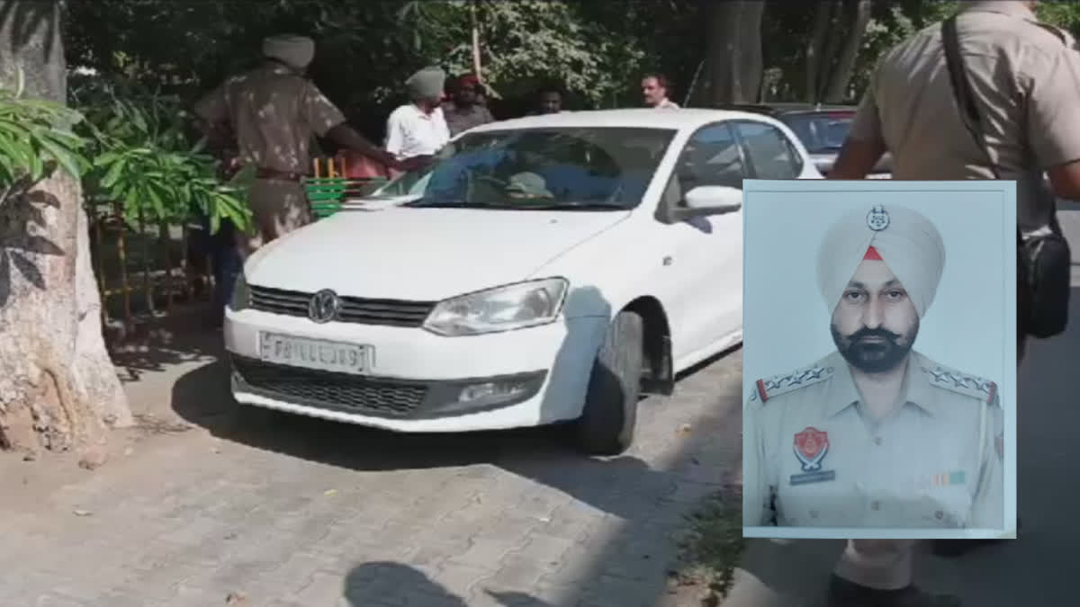 Inspector dies in car due to gunshot wound in Bathinda