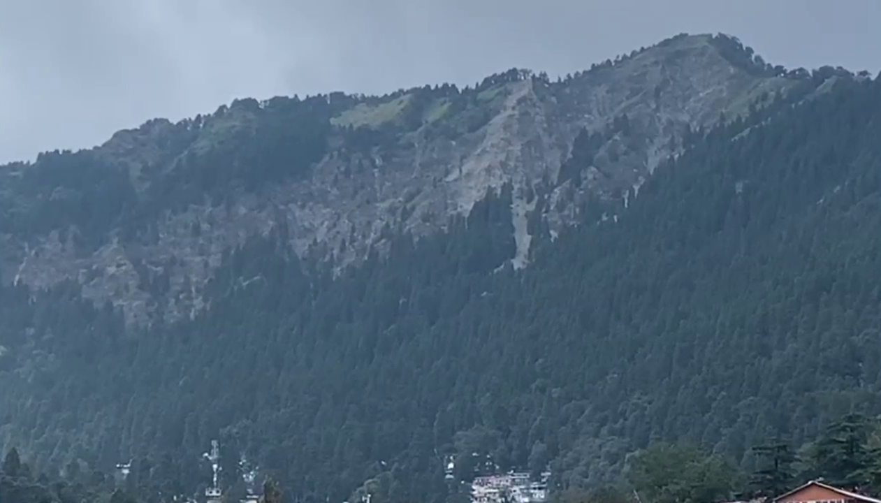Landslide in China Peak of Nainital