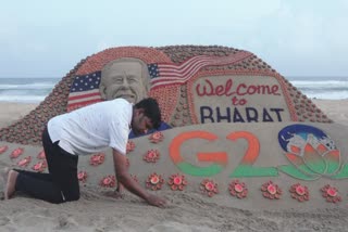 प्रसिद्ध रेत कलाकार सुदर्शन पटनायक ने बनाया सैंड आर्ट