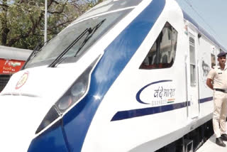Vande Bharat Express hits cattle in Jharkhand's Dhanbad, hated for over 30 minutes