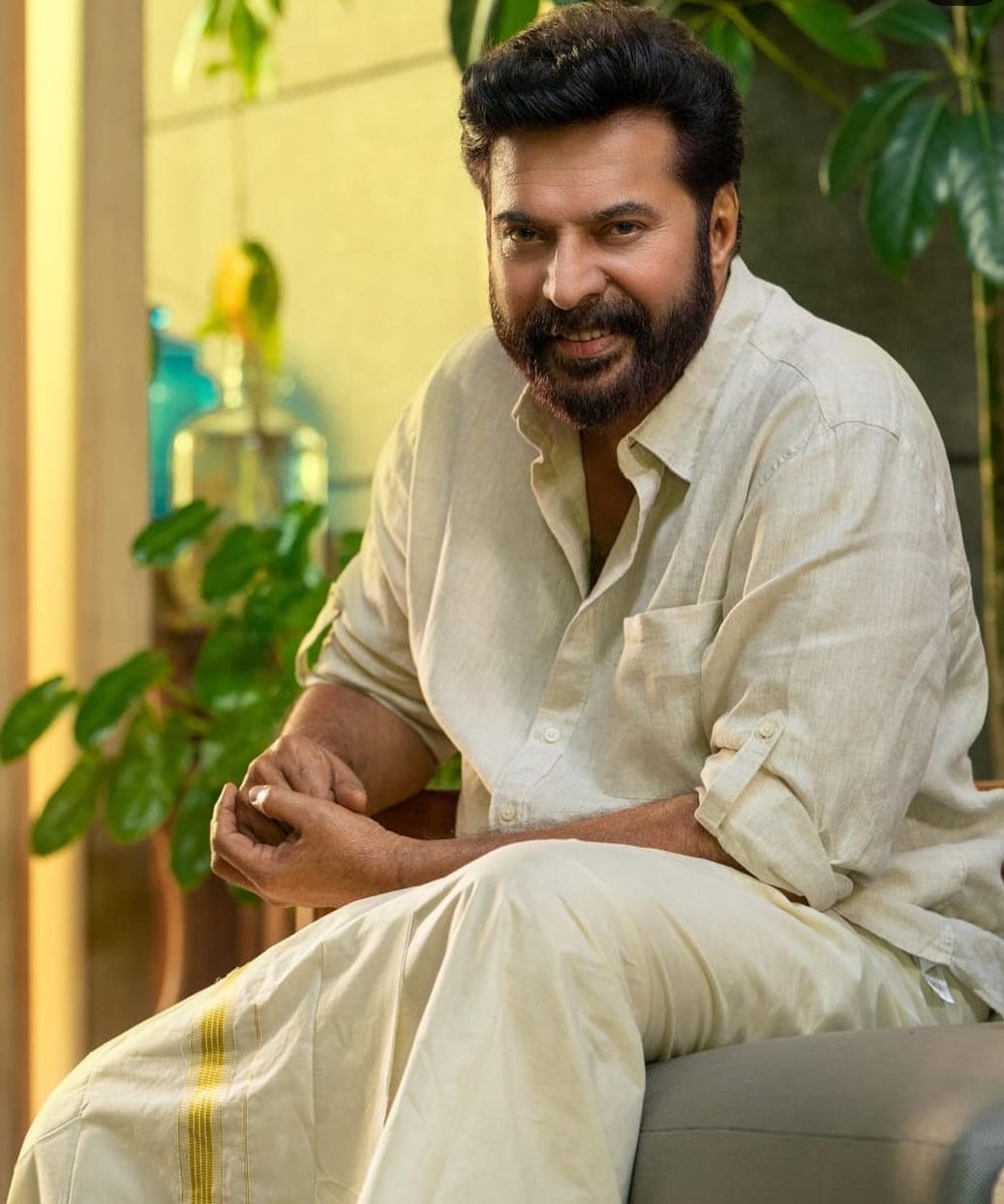 Mammootty  Mammootty Book Kazhchappadu  Mammootty Birthday Book Kazhchappadu  megastar mammootty Birthday  mammootty malayalam cinema  malayalam cinema actor mammootty  Mammootty Birthday  Kazhchappadu  mammootty author  kazhchappadu book author  mammootty kazhchappadu  എഴുത്തുകാരനായ മമ്മൂട്ടി  മമ്മൂട്ടി  മമ്മൂട്ടി പിറന്നാൾ  മമ്മൂട്ടി ബർത്ത്‌ഡേ  മമ്മൂട്ടി സിനിമകൾ  മമ്മൂട്ടി പുസ്‌തകം  മമ്മൂട്ടി എഴുതിയ പുസ്‌തകം  കാഴ്‌ചപ്പാട്  കാഴ്‌ചപ്പാട് പുസ്‌തകം  കാഴ്‌ചപ്പാട് പുസ്‌തകം മമ്മൂട്ടി  മമ്മൂട്ടി കാഴ്‌ചപ്പാട്  മമ്മൂട്ടി എഴുതിയ ബുക്ക്  മമ്മൂട്ടി ആത്മകഥ  മമ്മൂട്ടി ജന്മദിനം  മമ്മൂക്ക പുസ്‌തകം  മമ്മൂക്ക  ഒമർ ഷരീഫ്  ഒമർ ഷരീഫ് കാഴ്‌ചപ്പാട്  ഒമർ ഷരീഫ് മമ്മൂട്ടി  മുഹമ്മദ് കുട്ടി  മുഹമ്മദ് കുട്ടി മമ്മൂട്ടി  muhammad kutty to mammootty