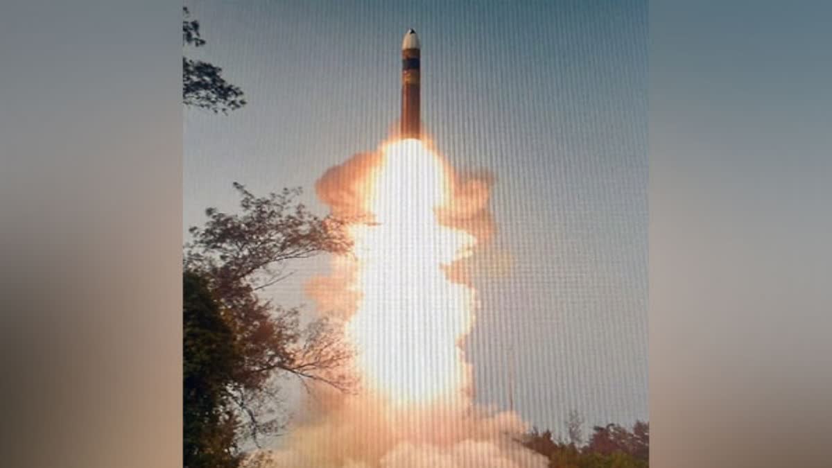 India successfully tests Agni-4 ballistic missile off Odisha coast