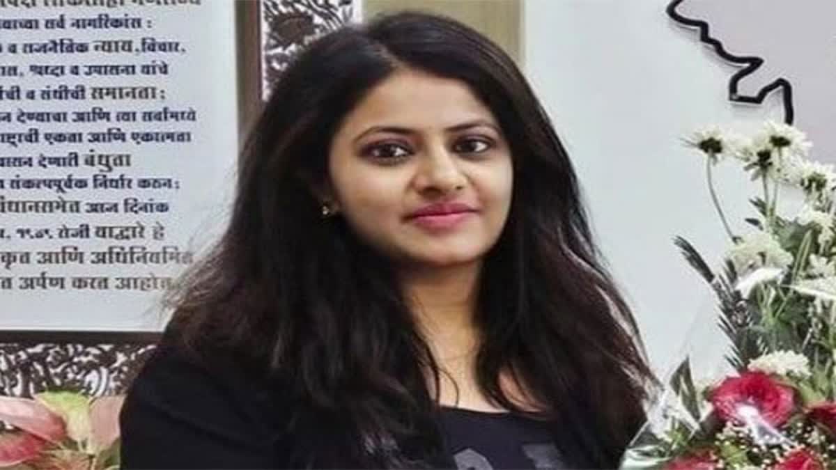 Trainee IAS Puja Khedkar