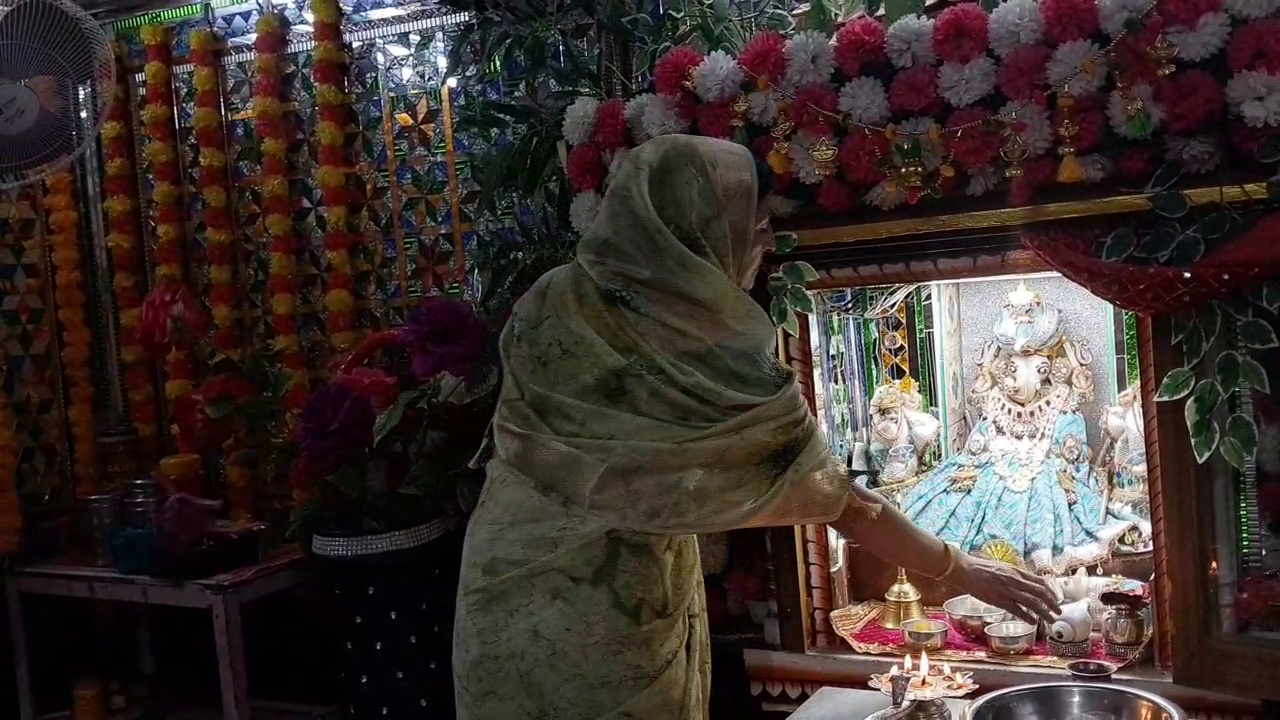 Ganesha seated in the form of Siddhi Vinayak