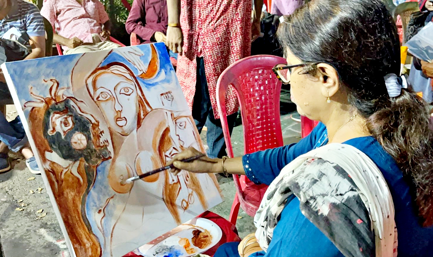 Artists paint pictures of RG Kar Victim