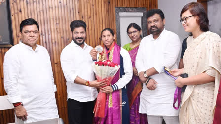 Telangana Chief Minister A Revanth Reddy met Jeevanji Deepti, who clinched a bronze medal at the 2024 Paris Paralympics