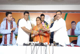 Taking a dig at TMC, Union Minister of State for Rural Development Sadhvi Niranjan Jyoti accused the Trinamool Congress leaders of lying regarding their meeting with her in New Delhi. Sadhvi Niranjan Jyoti flayed TMC national general secretary Abhishek Banerjee and his  party  leaders' protest in Delhi soon after reaching here on Saturday. "I waited for two-and-a-half hours that day. First, they said five people would meet. Later, they said 10 people. I did not object to any of them. But, ,Trinamool Congres leaders would not have done this if they really wanted to meet me," Sadhvi Niranjan told the media here on Saturday.
