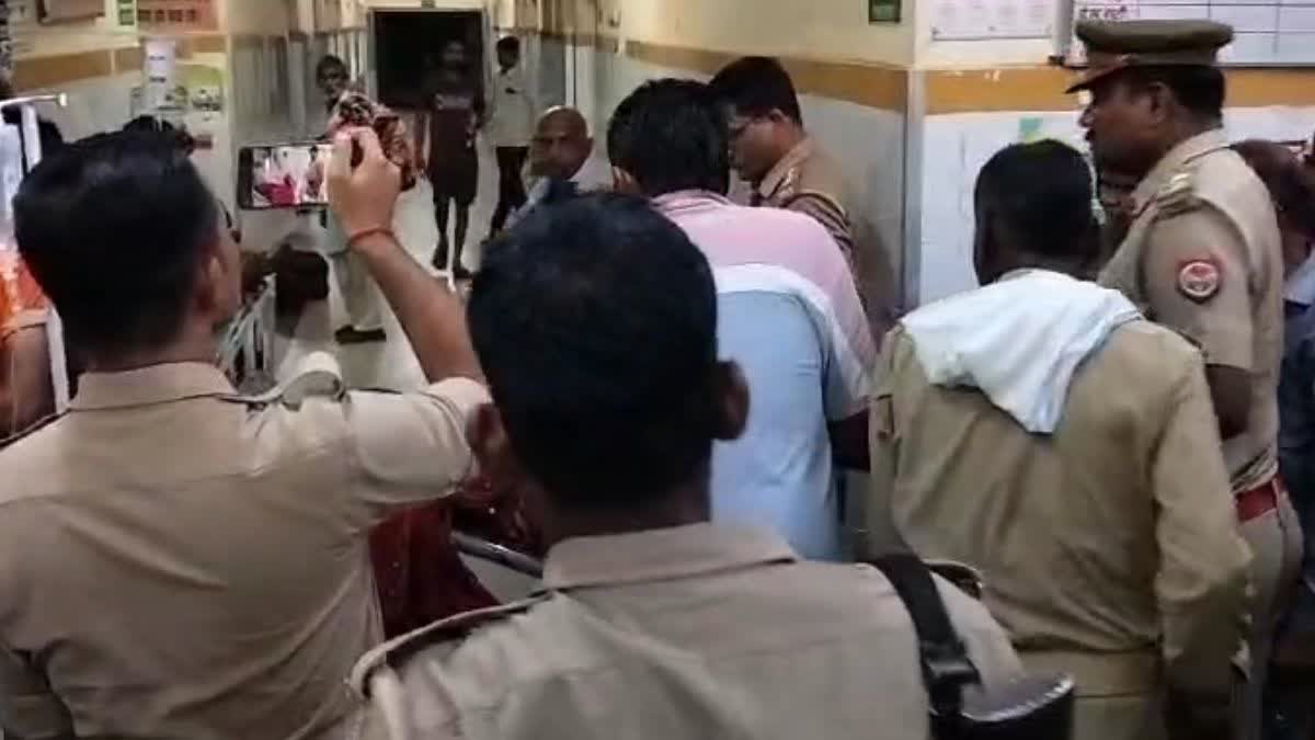 पुलिस आरोपी की तलाश कर रही है.