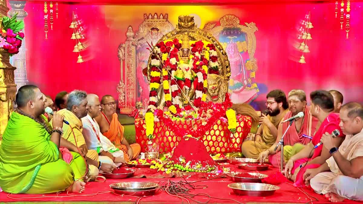 dasara_navaratri_celebrations_5th_day_at_indrakeeladri_in_vijayawada