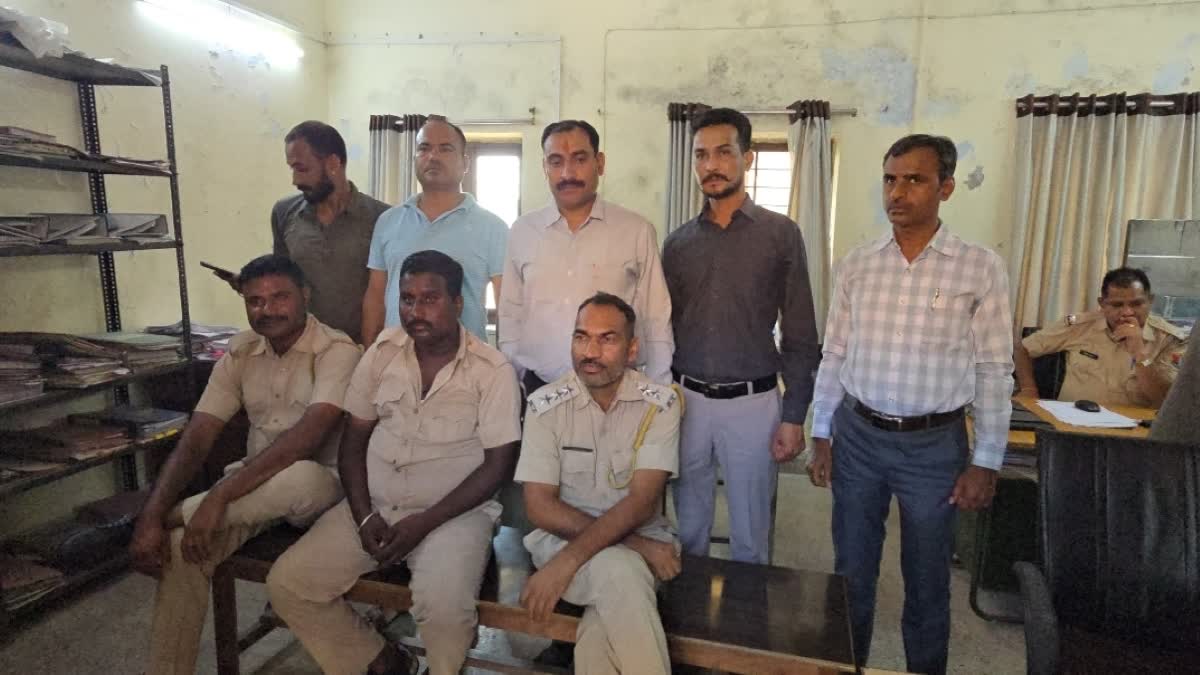 ACB RAID IN TRANSPORT SQUAD,  ACB TEAM DETAIN THREE PEOPLE