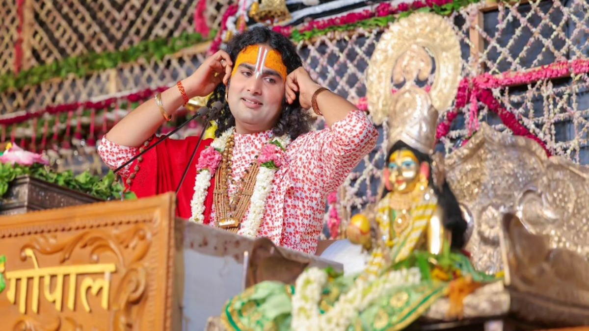 Aniruddhacharya Ji Maharaj