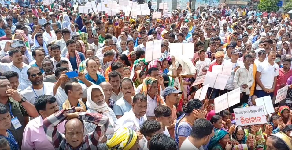 PROTEST AGAINST SAMAKOI IRRIGATION