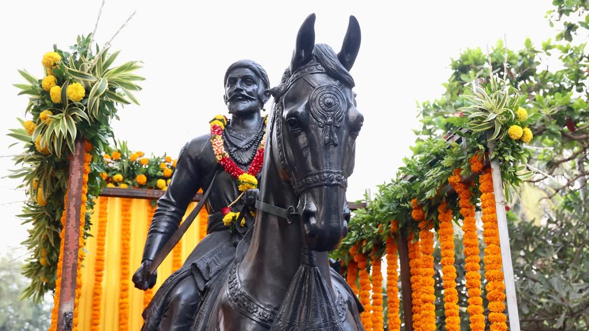 Maharashtra CM Eknath Shinde Unveils Statue Of Chhatrapati Shivaji In J ...