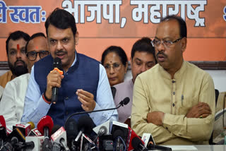 File photo of Maharashtra BJP chief Chandrashekhar Bawankule (right) with Maharashtra Deputy CM Devendra Fadnavis (ANI)