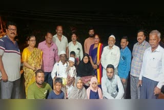 Hindus farewell to Muslim couple who go for Mecca and Madina Umrah pilgrimage